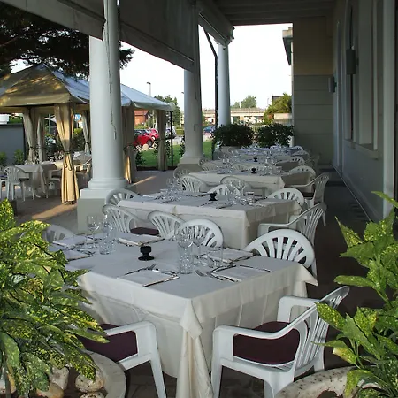 호텔 San Marco & Formula Club 4*